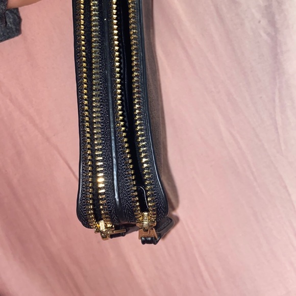 small coach black bag - Picture 3 of 3